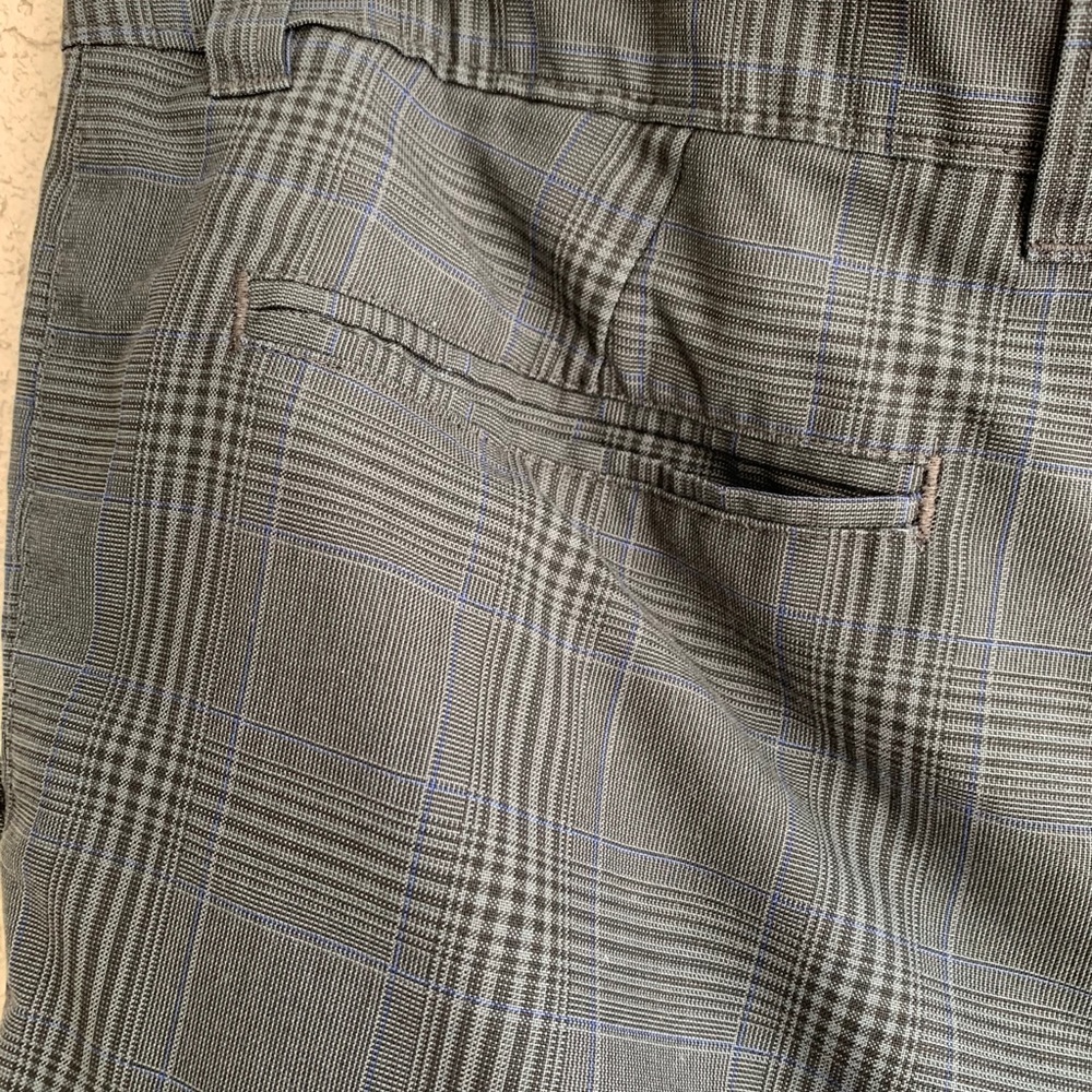 O’NEILL plaid shorts!!!! - Picture 8 of 8